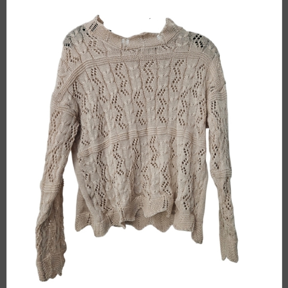Boutique Oversized Scalloped Edge Cream Knit Sweater SZ S NEW